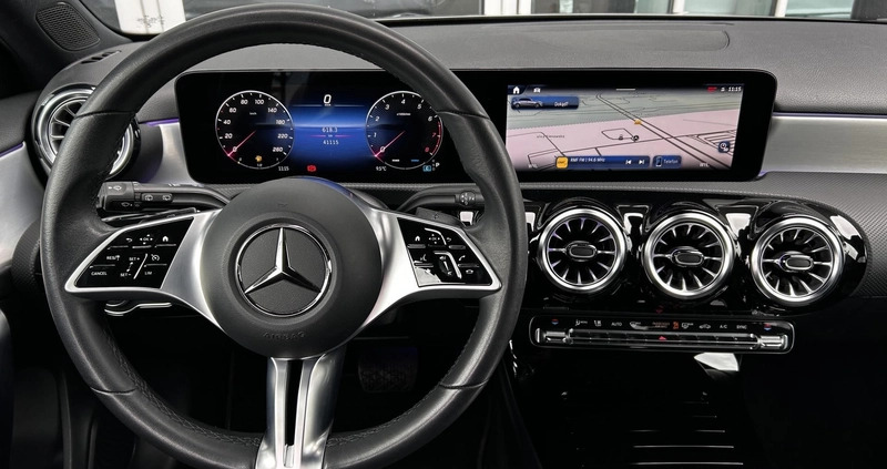 Mercedes-Benz Klasa A cena 149900 przebieg: 41200, rok produkcji 2023 z Dobrodzień małe 379